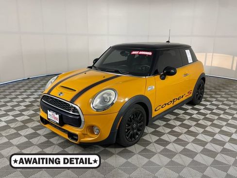 Used 2015 MINI Cooper S FWD image 1