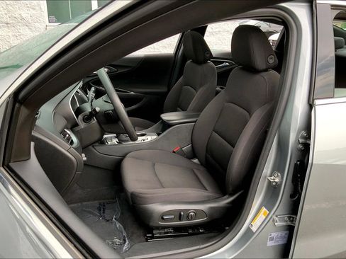 Used 2024 Chevrolet Malibu LT image 18