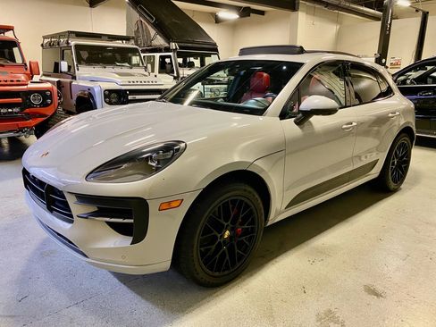 Used 2021 Porsche Macan GTS image 3