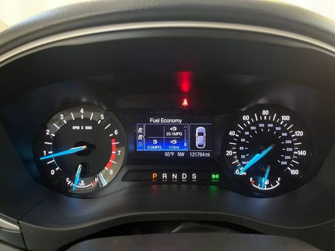Used 2013 Ford Fusion SE FWD image 18