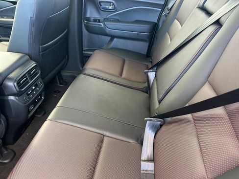 New 2026 Honda Ridgeline Black Edition image 11