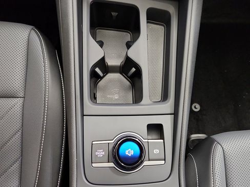 New 2025 Volkswagen Tiguan SE image 25