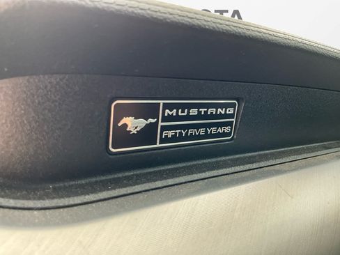 Used 2020 Ford Mustang Premium RWD image 21