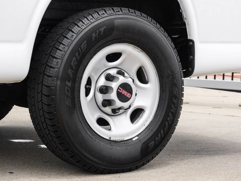 Used 2022 GMC Savana 2500 RWD image 47