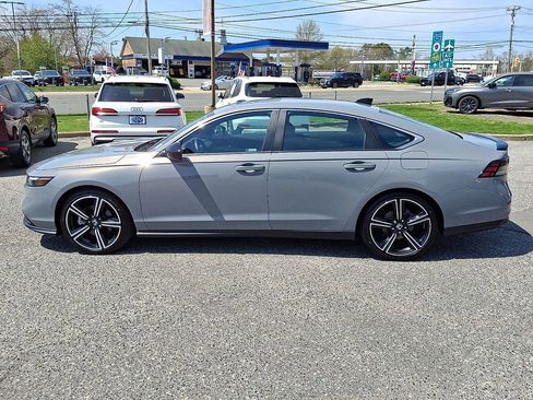 Used 2024 Honda Accord Sport image 7