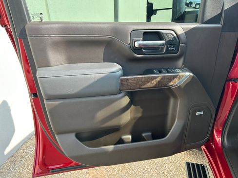 Used 2022 GMC Sierra 3500 Denali w/ Denali Ultimate Package image 8