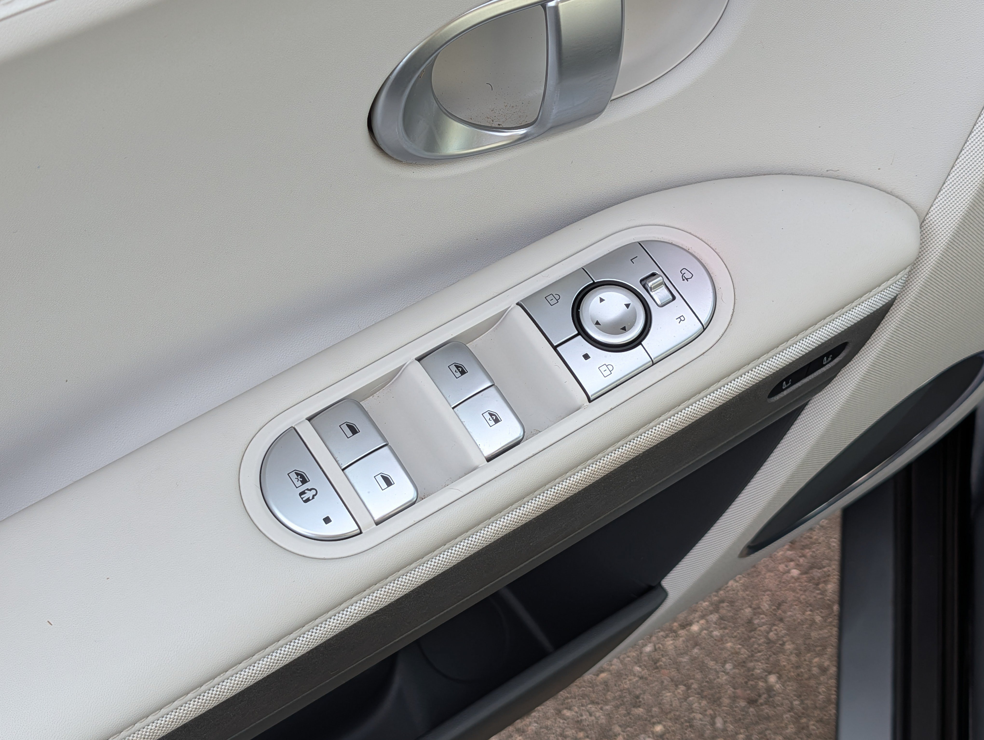 Certified 2024 Hyundai Ioniq 5 Limited AWD/4WD image 19