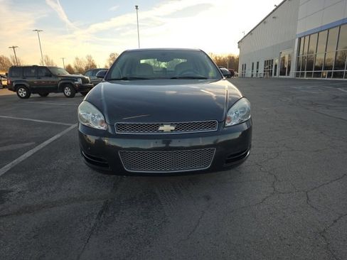 Used 2016 Chevrolet Impala LT image 2