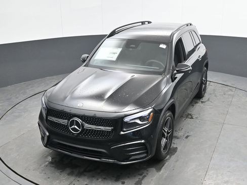New 2026 Mercedes-Benz GLB 250 4MATIC image 32