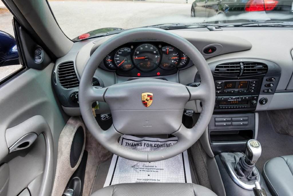 Used 1999 Porsche 911 Carrera RWD image 25