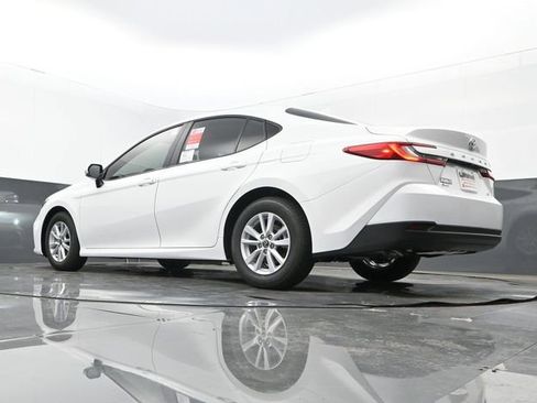 New 2026 Toyota Camry LE FWD image 23