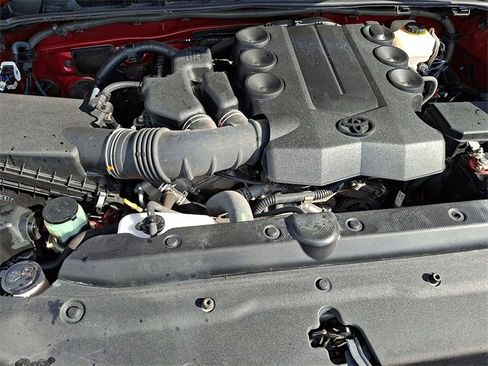 Used 2016 Toyota 4Runner Limited image 30