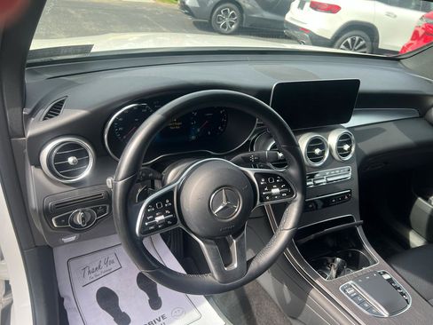 Used 2022 Mercedes-Benz GLC 300 4MATIC image 11