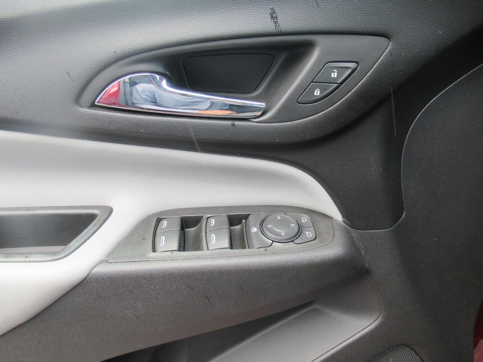 Used 2020 Chevrolet Equinox LT w/ LPO, Floor Liner Package FWD image 21