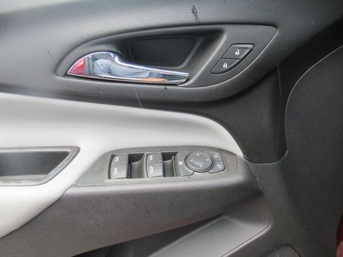 Used 2020 Chevrolet Equinox LT w/ LPO, Floor Liner Package FWD image 21