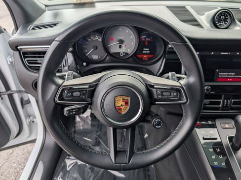 Used 2022 Porsche Macan S AWD/4WD image 16