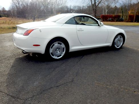 Used 2005 Lexus SC 430 Convertible w/ Preferred Accessory Pkg image 10
