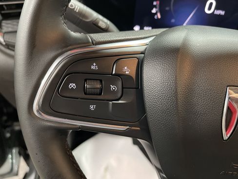 Used 2025 Buick Encore GX Sport Touring image 17