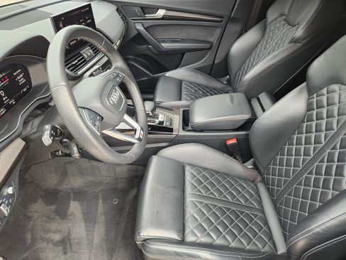 Used 2022 Audi SQ5 Prestige w/ Prestige Package image 14