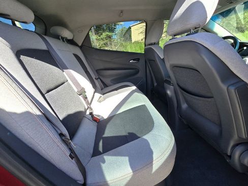 Used 2017 Chevrolet Bolt LT FWD image 15