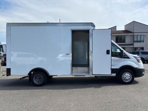 Used 2023 Ford Transit 350 DRW RWD image 32