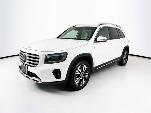 Certified 2025 Mercedes-Benz GLB 250 4MATIC image 3
