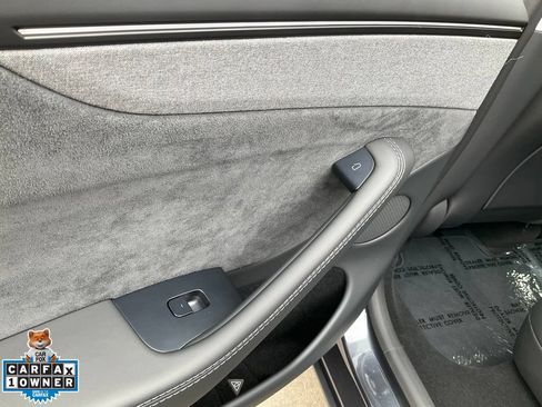 Used 2026 Tesla Model Y AWD image 52