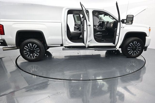 Used 2016 GMC Sierra 2500 Denali w/ Duramax Plus Package AWD/4WD image 41
