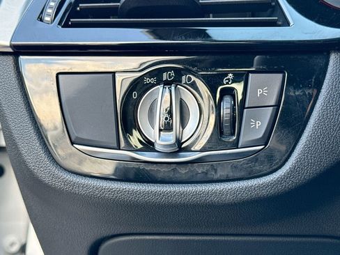 Used 2019 BMW 540i xDrive w/ Convenience Package image 35