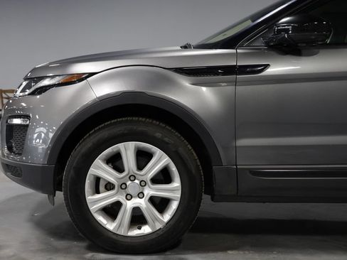 Used 2018 Land Rover Range Rover Evoque SE AWD/4WD image 35