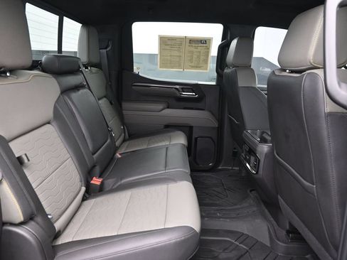 Used 2024 Chevrolet Silverado 1500 ZR2 w/ Technology Package AWD/4WD image 27