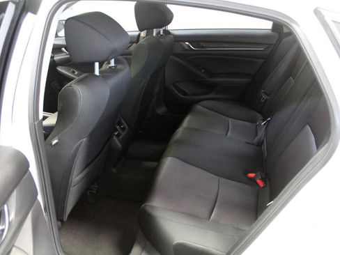 Used 2018 Honda Accord EX image 22