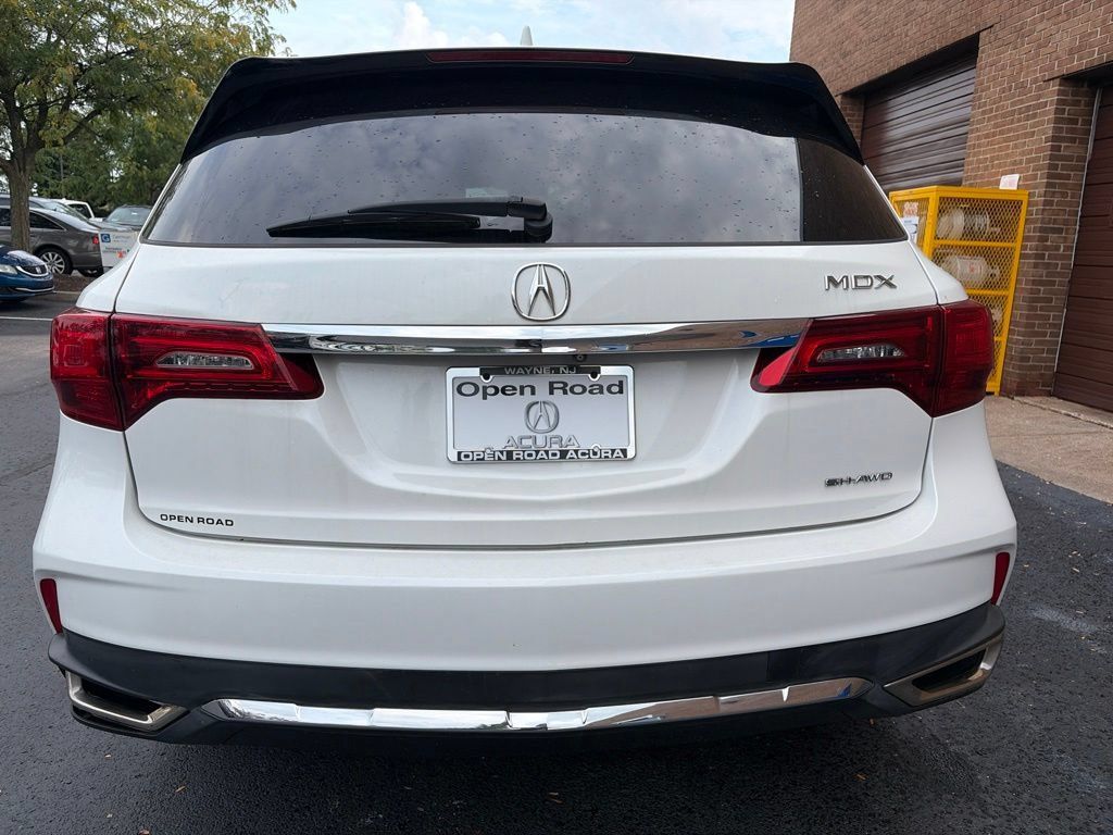 Used 2020 Acura MDX SH-AWD image 9
