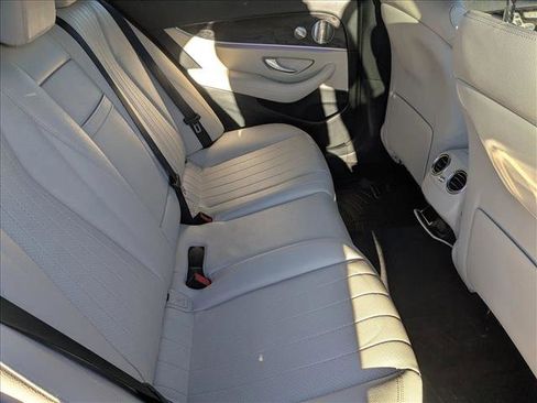 Used 2021 Mercedes-Benz E 350 4MATIC Sedan image 21