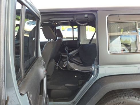 Used 2015 Jeep Wrangler Unlimited Sport w/ Dual Top Group AWD/4WD image 15