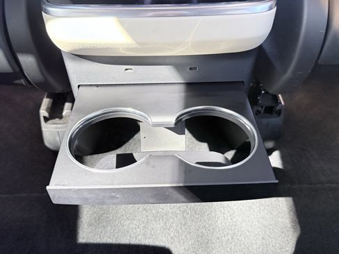 Used 2022 Tesla Model X Plaid image 54