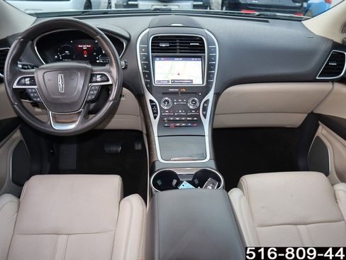 Used 2020 Lincoln Nautilus Reserve w/ Equipment Group 202A image 13