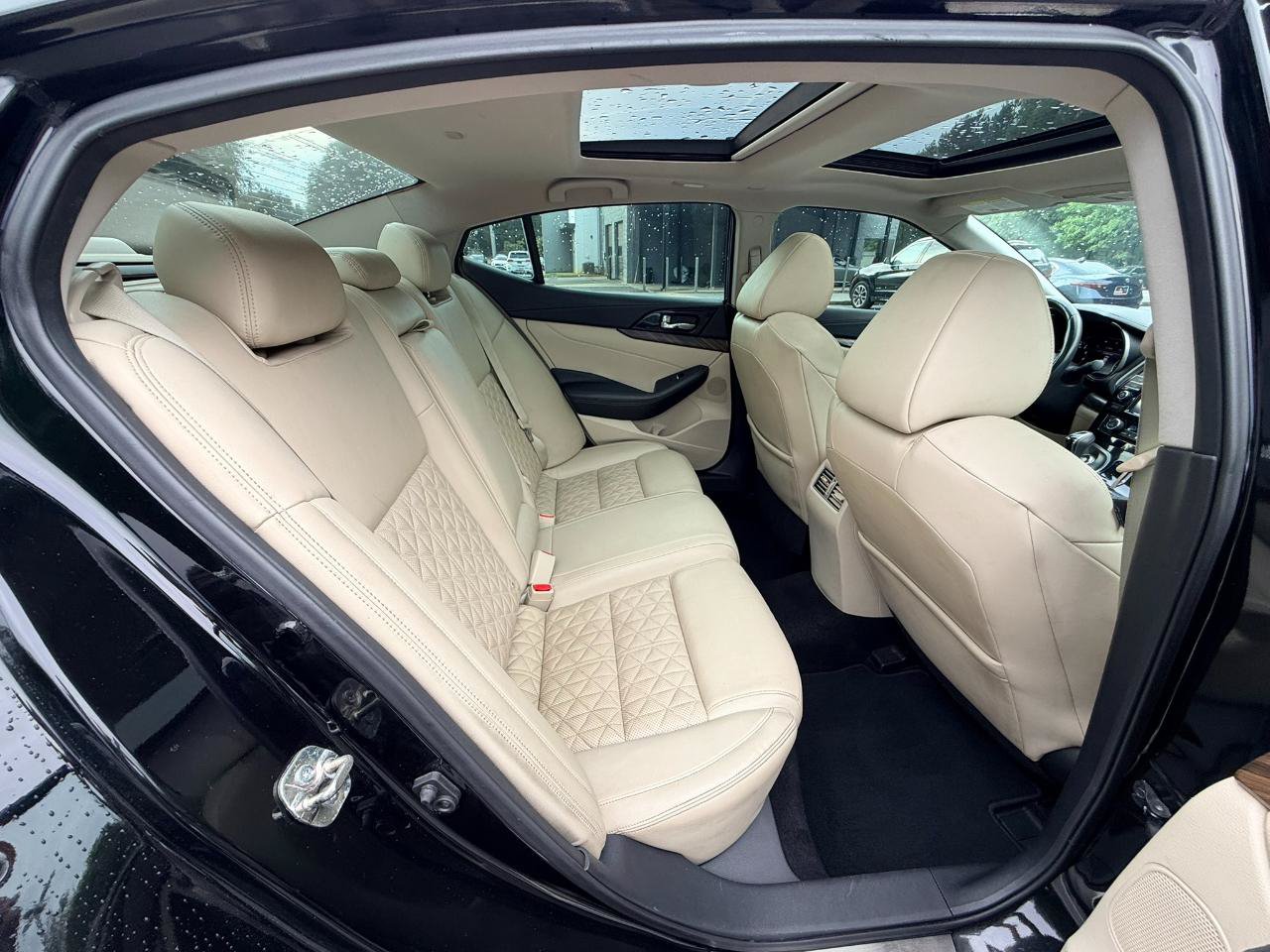 Used 2016 Nissan Maxima Platinum FWD image 14