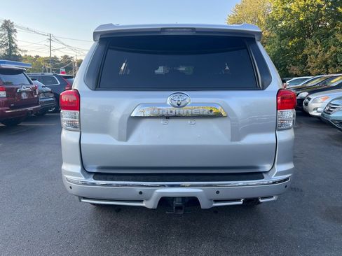 Used 2013 Toyota 4Runner SR5 w/ Convenience Pkg image 4