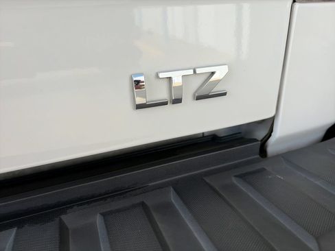 Used 2017 Chevrolet Silverado 1500 LTZ w/ Texas Edition AWD/4WD image 32