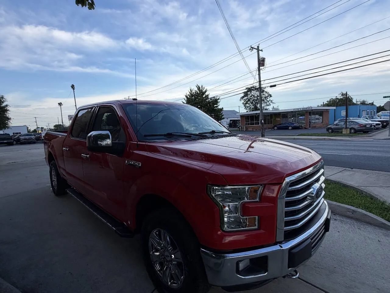 Used 2016 Ford F150 XLT w/ XTR Package AWD/4WD image 4