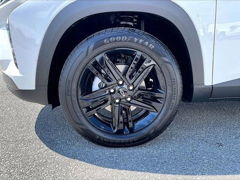 New 2026 Chevrolet Trax ACTIV FWD image 7