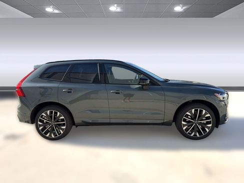 New 2026 Volvo XC60 T8 Ultra w/ Climate Package AWD/4WD image 8