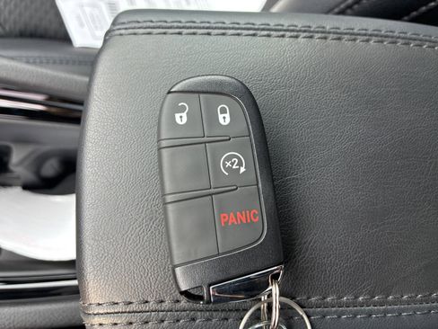 New 2026 Jeep Compass Latitude image 26