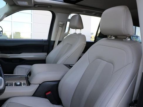 Used 2022 Ford Expedition Limited AWD/4WD image 21