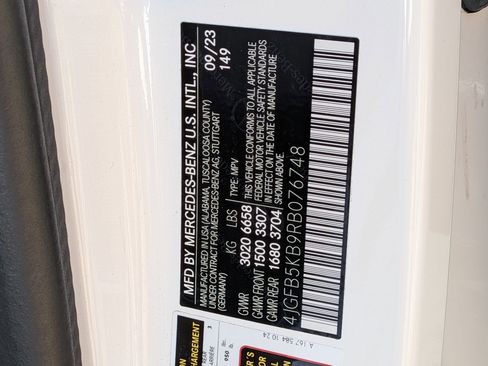 Certified 2024 Mercedes-Benz GLE 450 4MATIC image 37