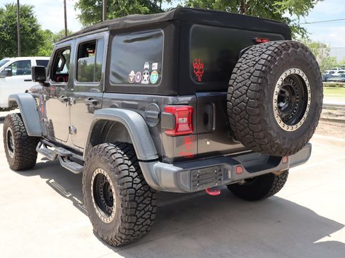 Used 2018 Jeep Wrangler Unlimited Rubicon AWD/4WD image 6