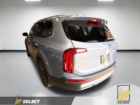 Used 2021 Kia Telluride S FWD image 9