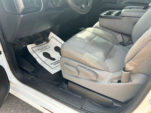 Used 2017 Chevrolet Silverado 1500 Custom w/ Trailering Package AWD/4WD image 10