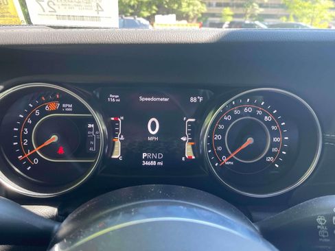 Used 2021 Jeep Wrangler Unlimited Sahara AWD/4WD image 24